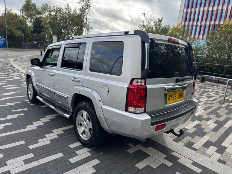 2009 JEEP COMMANDER 3.0 CRD DIESEL AUTO V6 LIMITED SILVER STATIONWAGON 7 SEATER 