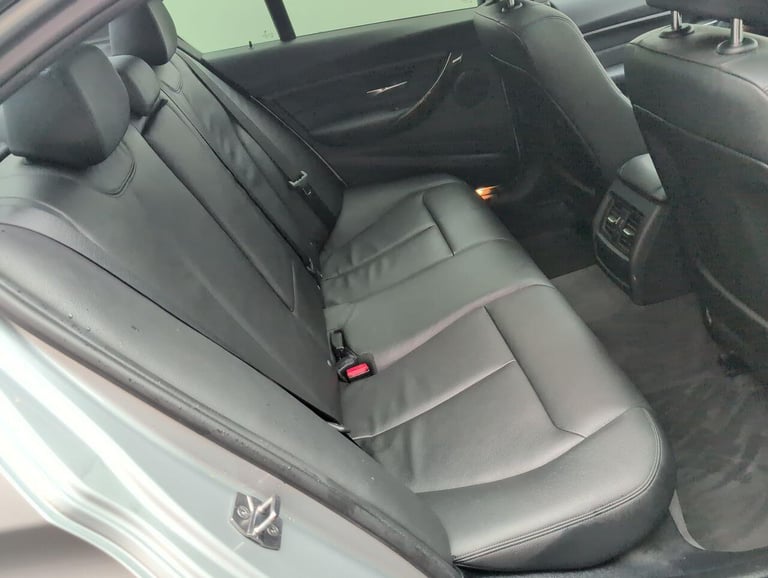 2015 BMW 3 Series 3.0 335i Luxury Saloon 4dr Petrol Auto Euro 6 (s/s) (306 ps) GLASS SUNROOF+ SAL...