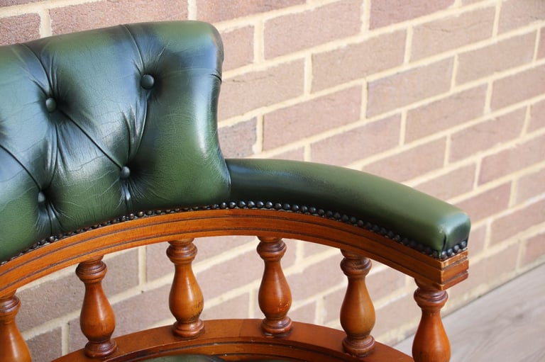 Captains Chair (UK Delivery)