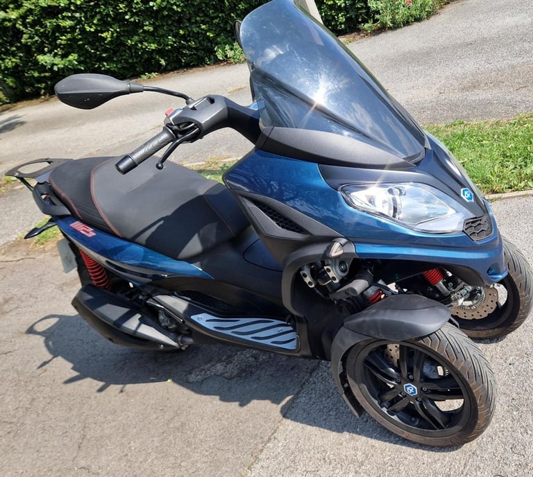 image for 2023 23 PIAGGIO MP3 300 SPORT TRICYCLE TRIKE THREE WHEELER - 988 MILES ONLY