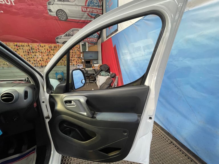 2009 Citroen Berlingo Berlingo Multispace VTR HDi 75 Camper DIESEL Manual