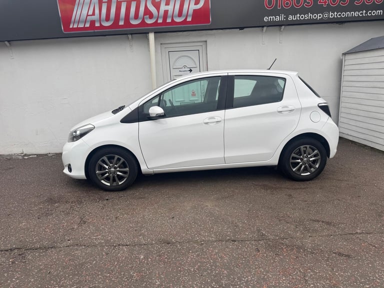 2014 Toyota Yaris 1.0 VVT-i Icon Plus Euro 5 5dr HATCHBACK Petrol Manual