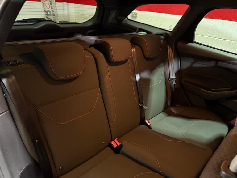 2017 Ford Focus 1.0T EcoBoost ST-Line Euro 6 (s/s) 5dr ESTATE Petrol Manual