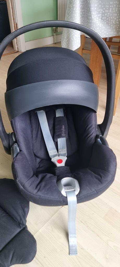 Cybex car seats and isofix base