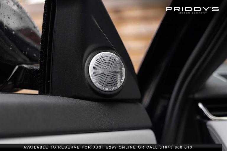 LAND ROVER RANGE ROVER EVOQUE 1.5 P300e 12.2kWh R-Dynamic HSE - Heated wheel,