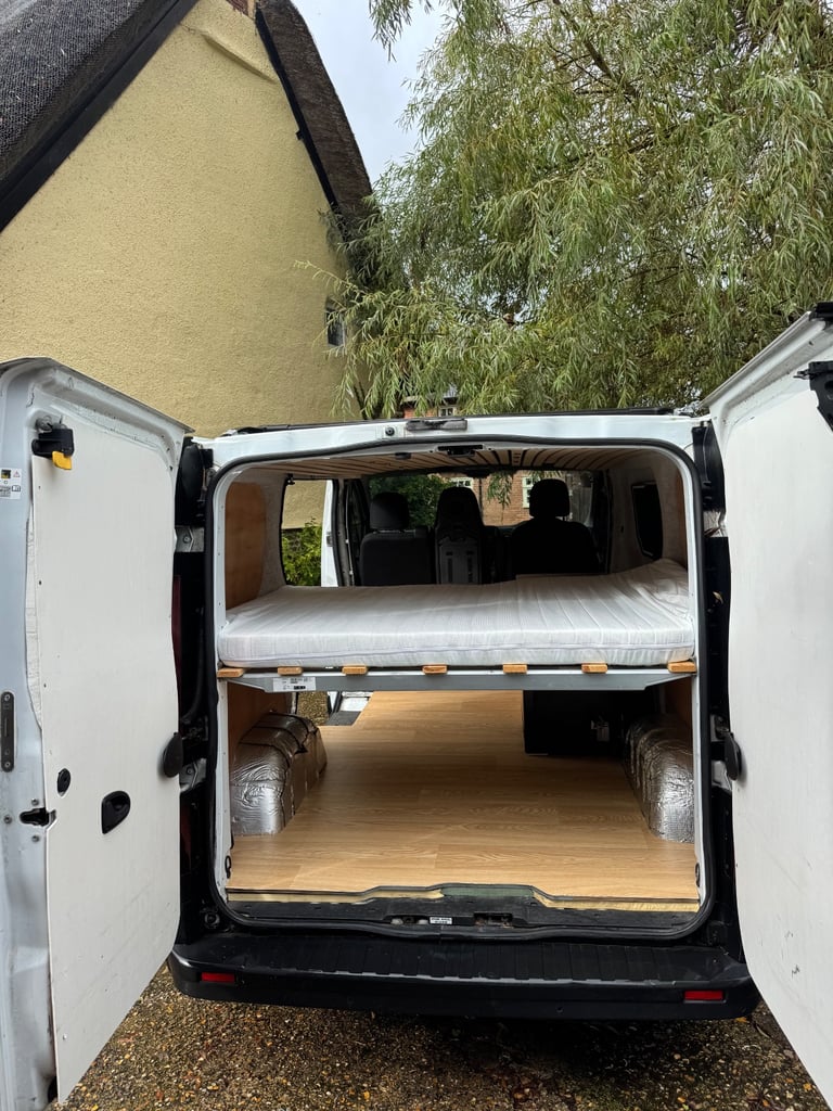 Vauxhall Vivaro Campervan / day van
