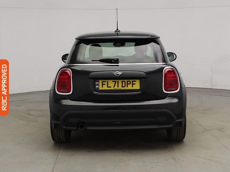 2021 MINI Hatch 1.5 One Classic Hatchback 3dr Petrol Steptronic Euro 6 (s/s) (102 ps) Hatchback P...