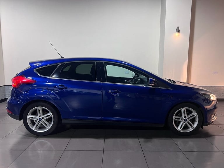 2016 Ford Focus 1.0 EcoBoost 125 Titanium 5dr HATCHBACK PETROL Manual