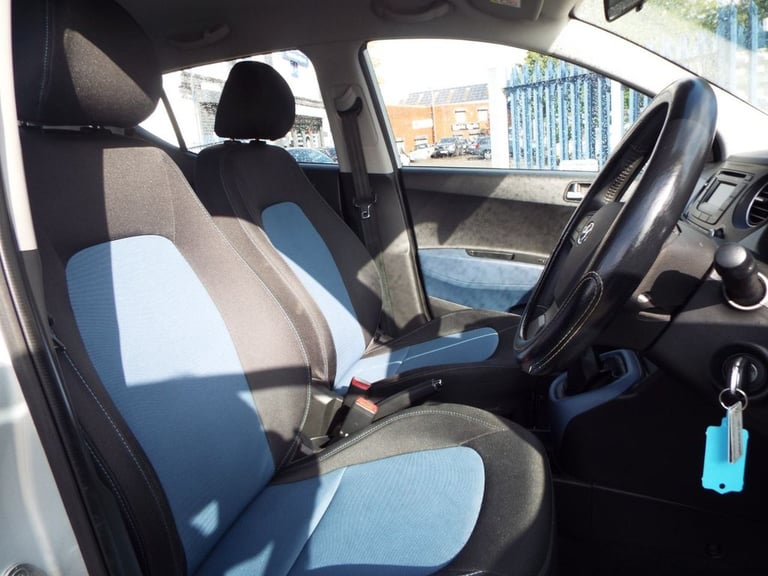 2014 Hyundai i10 1.0 Premium Hatchback 5dr Petrol Manual Euro 5 (66 ps) Hatchback Petrol Manual
