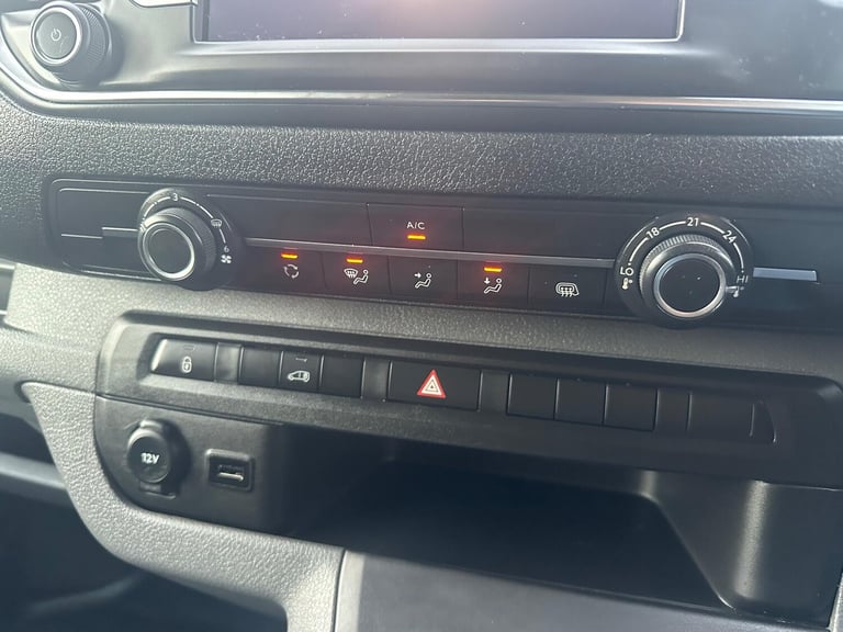 2022 Vauxhall Vivaro 2700 1.5d 100PS Dynamic H1 Van PANEL VAN DIESEL Manual