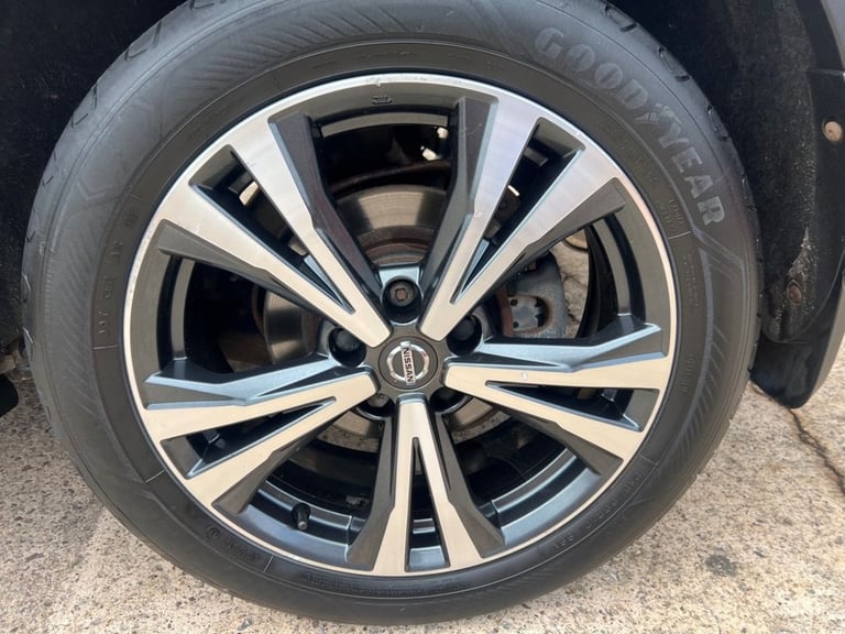 2019 Nissan Qashqai 1.3 DiG-T N-Connecta 5dr HATCHBACK PETROL Manual