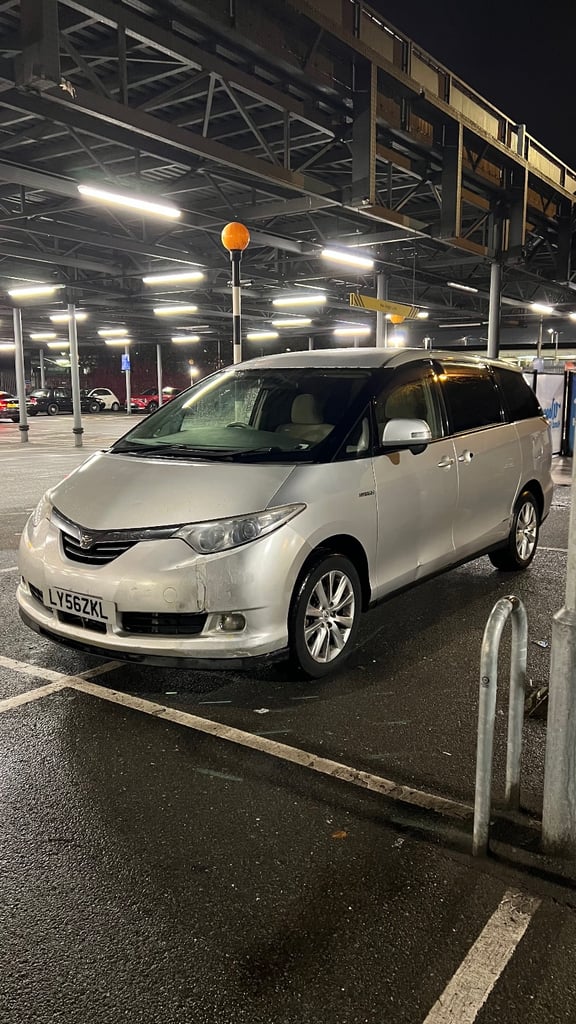 2006 Toyota estima 7 seater HYBRID 2.4 AUTOMATIC Ulez free