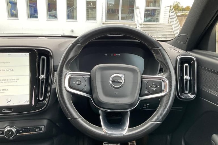 2020 Volvo XC40 2.0 B4P R DESIGN Pro 5dr Auto Semi-Auto Estate Petrol Semi Automatic