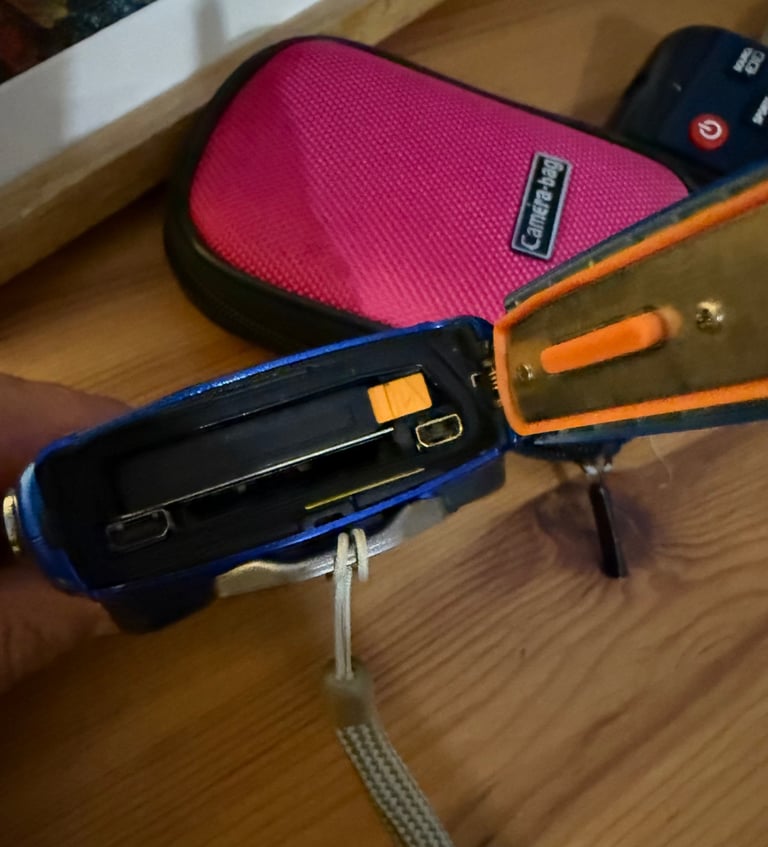 Fujifilm Finepix XP50 Waterproof Digital Camera