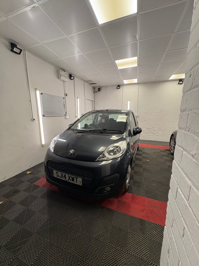Peugeot, 107, Hatchback, 2014, Manual, 998 (cc), 3 doors