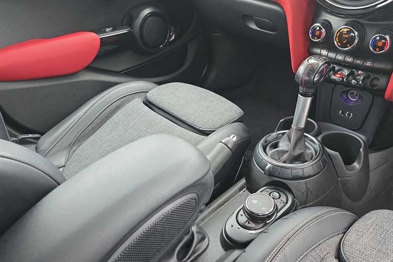 2016 MINI Hatch 2.0 Cooper S D 5dr Auto HATCHBACK DIESEL Automatic