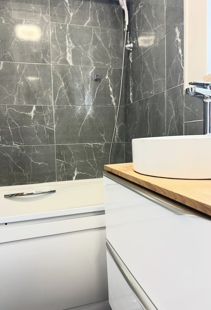 New Clean Double Room for rent 