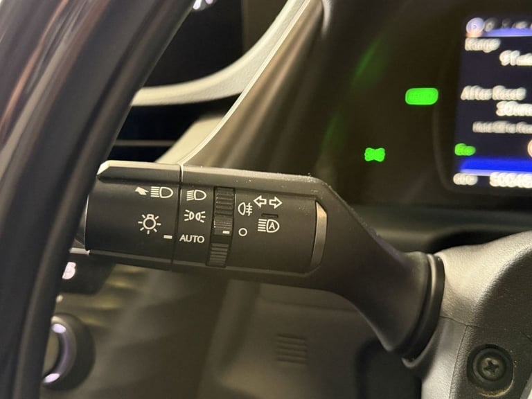 2019 Lexus ES 2.5 300h Saloon 4dr Petrol Hybrid E-CVT Euro 6 (s/s) (218 ps) Saloon PETROL/ELECTRI...