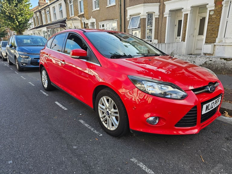Ford, FOCUS, Hatchback, 2012, Manual, TITANIUM SPEC