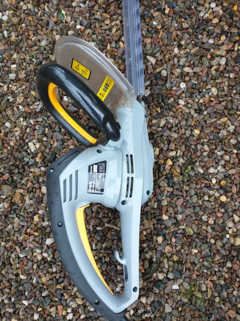 Titan Hedge Trimmer 