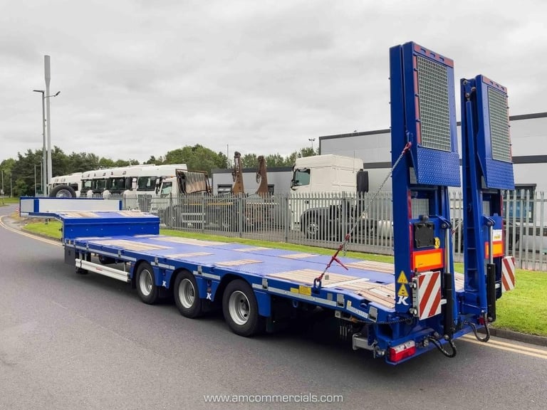KASSBOHRER 3 AXLE EXTENDABLE LOW LOADER 52,800KG 