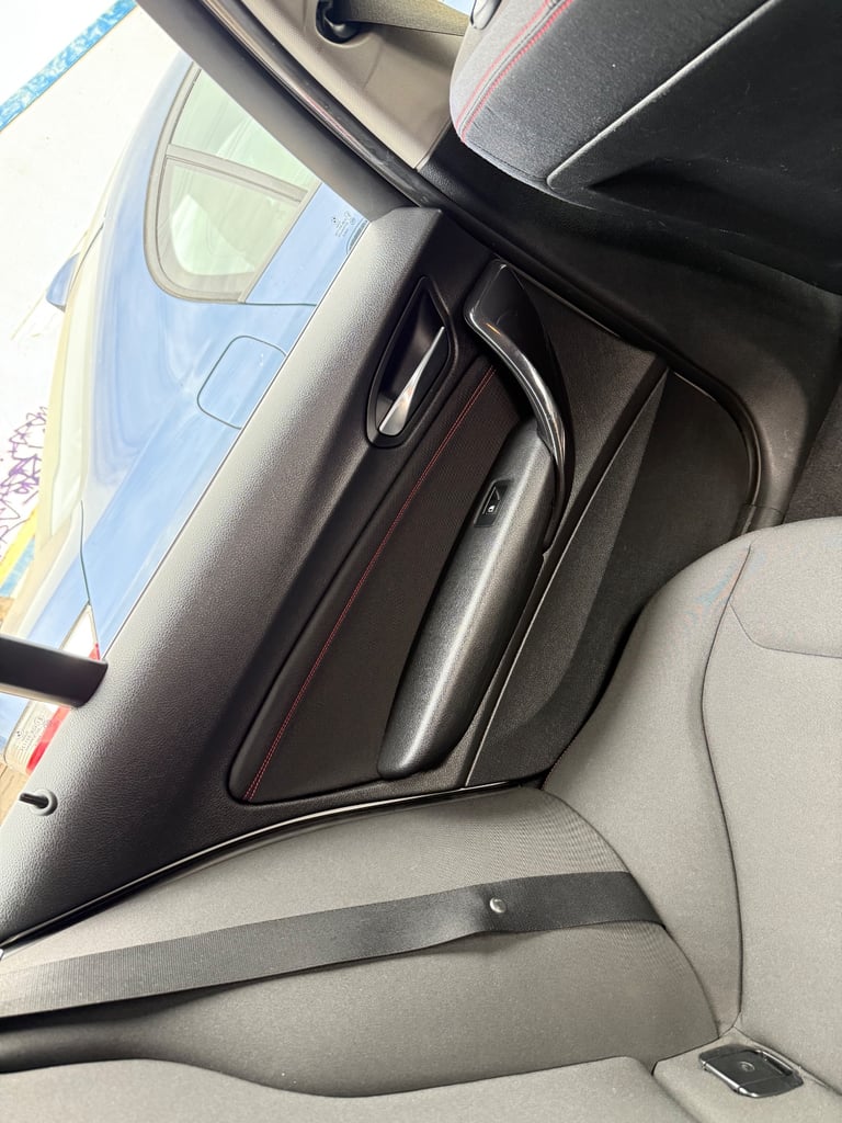 BMW, 1 SERIES, Hatchback, 2012, Manual, 1598 (cc), 5 doors
