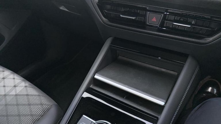 2025 Volkswagen Touran 1.5 eTSI (150ps) R-Line DSG Automatic Estate Hybrid Automatic