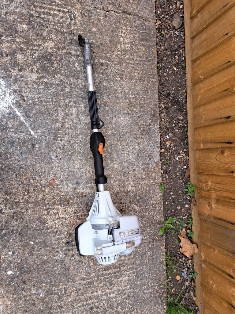 A 2022 Stihl combi head unit KM111R