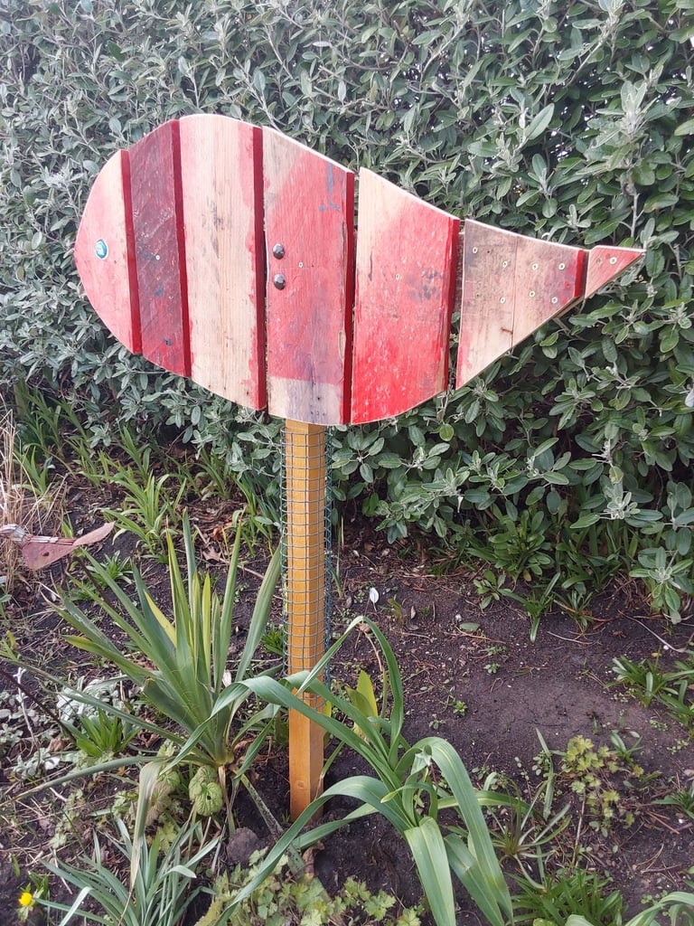 Garden features/sculptures 
