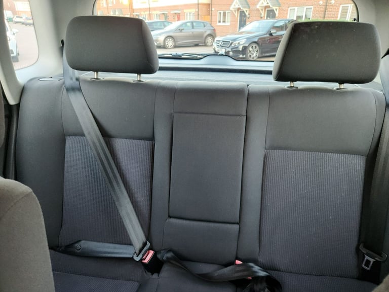 VW POLO AUTOMATIC 1.4LTR PETROL VERY TIDY CLEAN CAR CHEAPER RUN AROUND