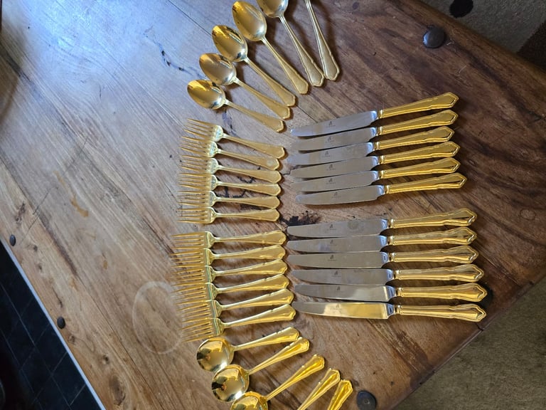 image for Gold plated top quality dinner cutlery set for 6 people - never been used