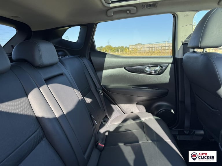2014 Nissan Qashqai 1.6 dCi Tekna 5dr HATCHBACK DIESEL Manual