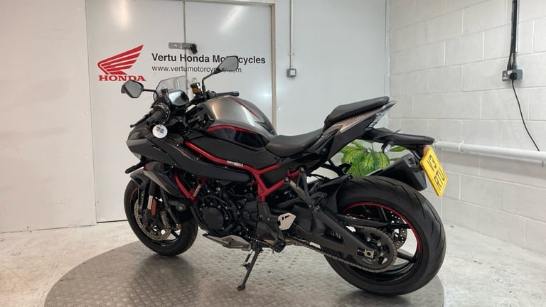 2022 Kawasaki Z R1000KNFAN (22MY) SPORTS Petrol Manual