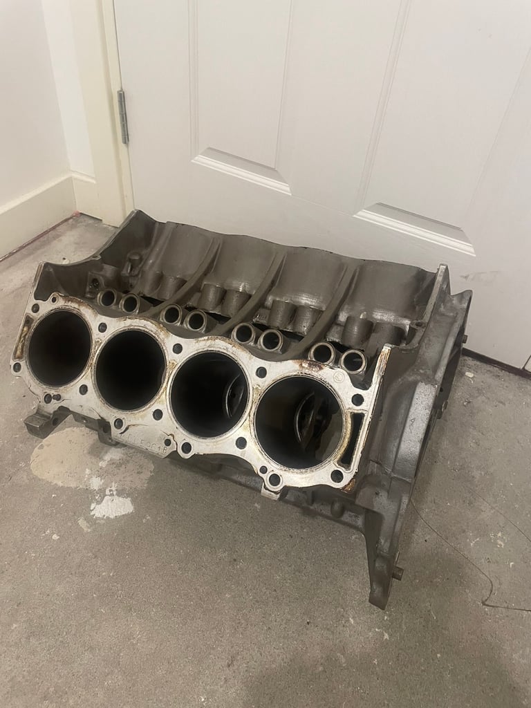 Rover V8 engine block 3.9