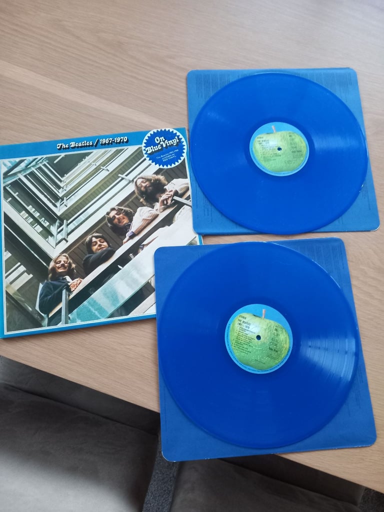 Beatles 1967-1970 double vinyl album on BLUE VINYL 