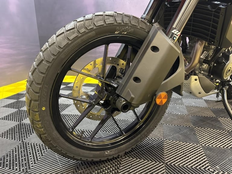 KTM 390 ADVENTURE X, 2025 low miles