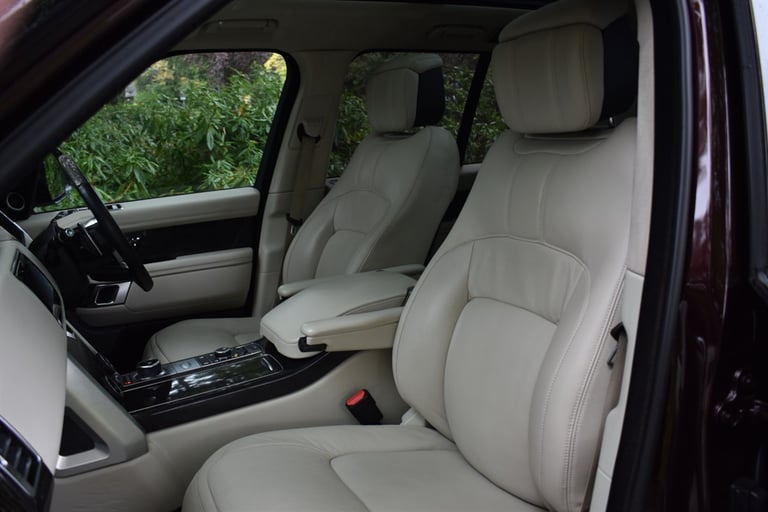 2019 Land Rover Range Rover V8 AUTOBIOGRAPHY+Top of the range model! Estate Petrol Automatic