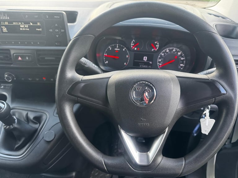 Vauxhall COMBO 2000 EDITION 79k Basic Stealth Camper