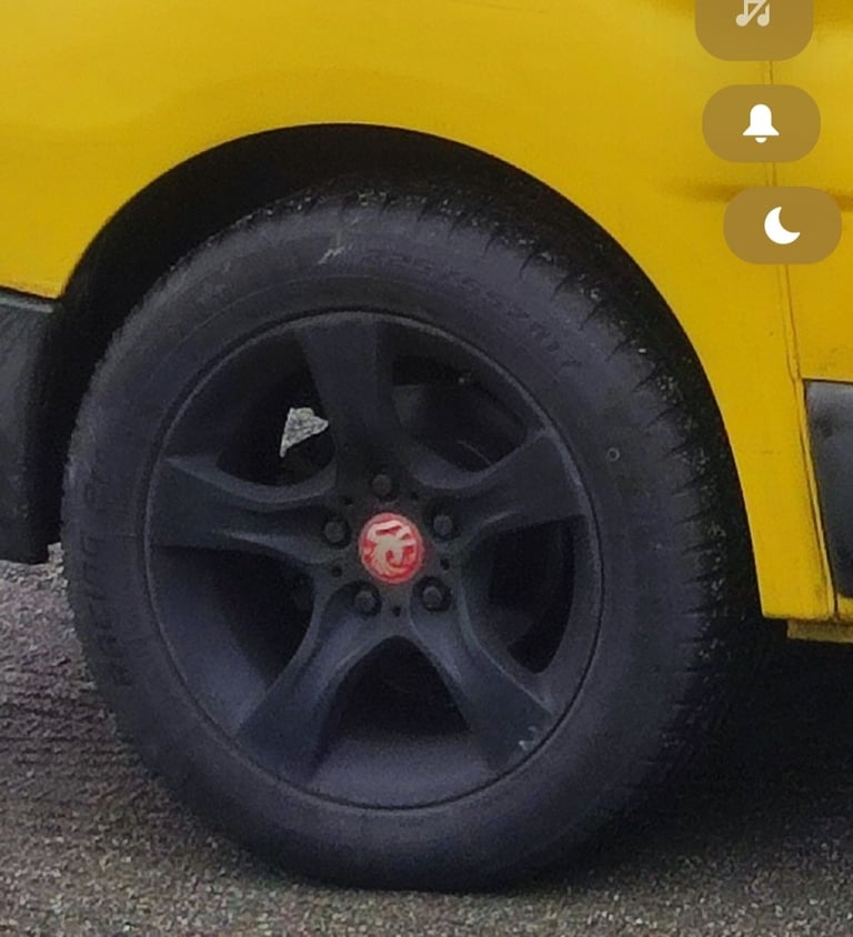 2 alloys and tyres 225 55 17 xl 101w extra load 6mm tread 225/55/17 