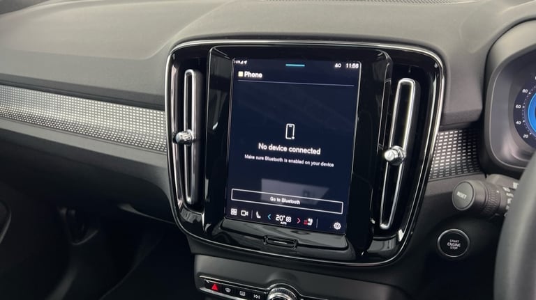 2025 Volvo XC40 Ultra, B4 Mild hybrid, Petrol, Dark Estate Petrol Automatic