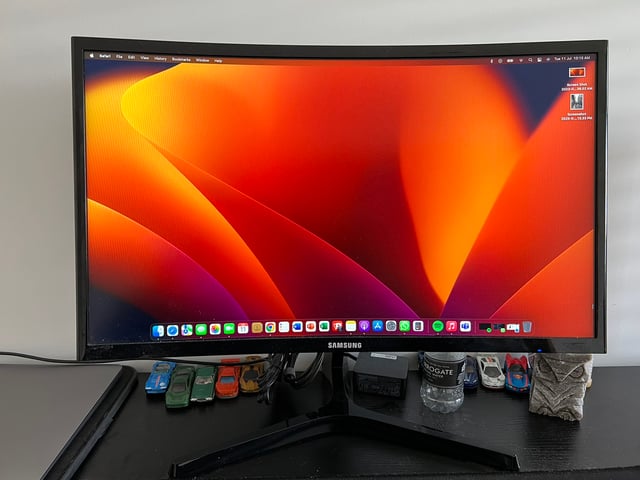 24 inch Curved Samsung Monitor in Tower Bridge London Gumtree