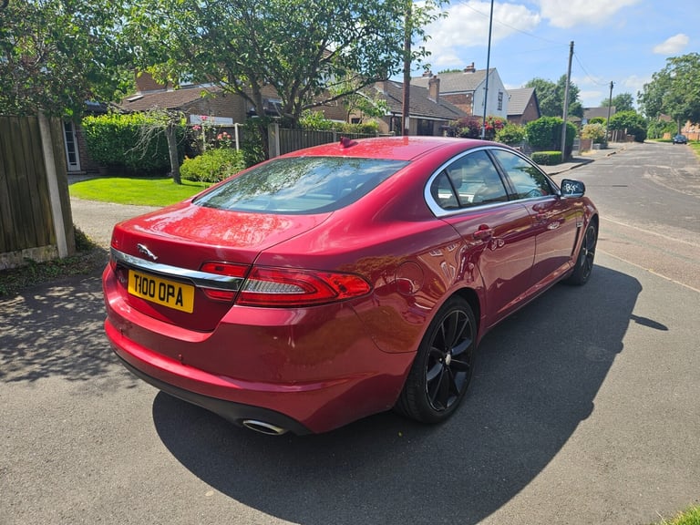 2013 Jaguar XF 2.2d [200] Premium Luxury 4dr Auto SALOON Diesel Automatic