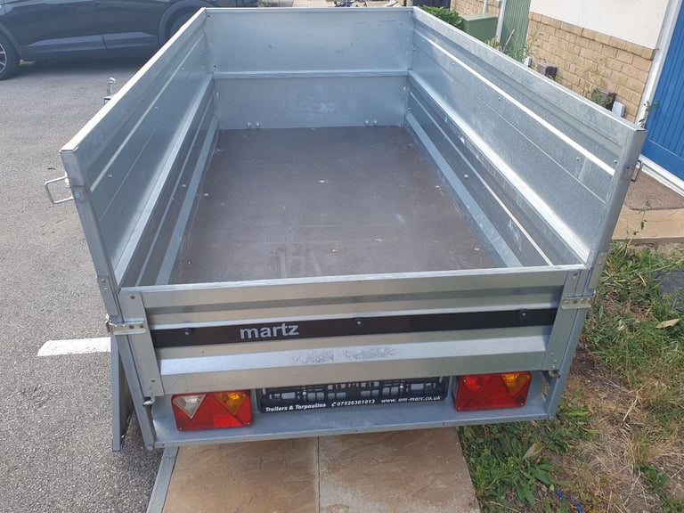 Martz Trailer with extended sides and cover 