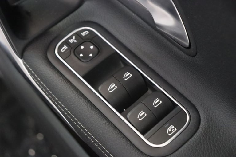 2022 Mercedes-Benz CLA 1.3 CLA200 AMG Line Premium Plus Coupe 4dr 7G-DCT (SAT NAV) Saloon Petrol ...