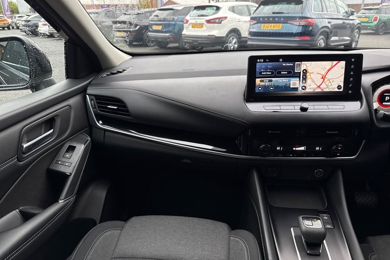 2022 Nissan Qashqai 1.3 DIG-T MHEV N-Connecta XTRON Euro 6 (s/s) 5dr SUV PETROL Automatic