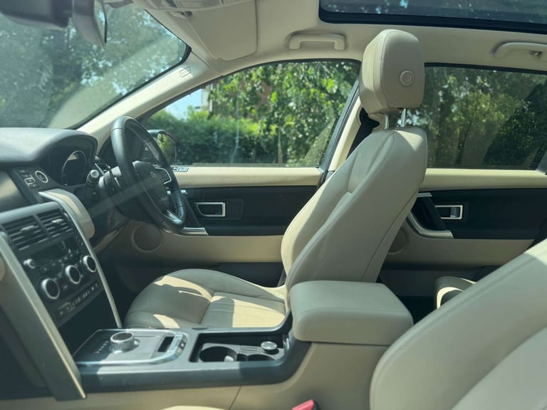 2015 Land Rover Discovery Sport 2.2 Discovery Sport HSE SD4 Auto 4WD 5dr SUV Diesel Automatic