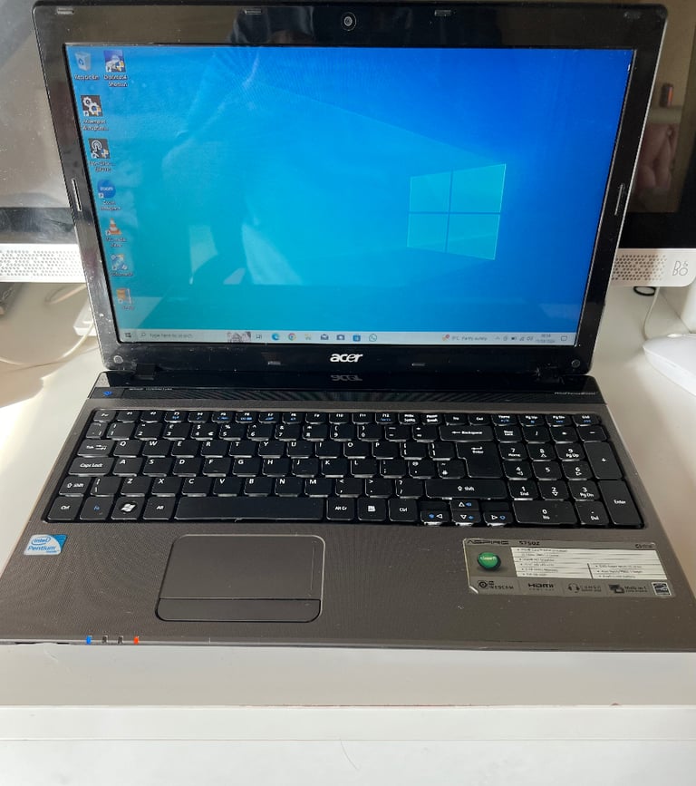 4GB Acer HD Laptop 128GB SSD.Window10,Office,ready