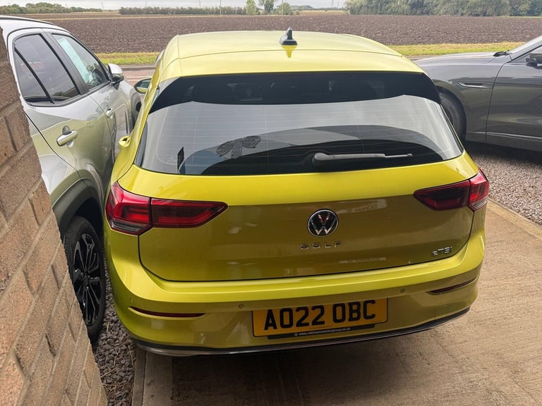 VOLKSWAGEN GOLF 1.5 eTSI MHEV Style Yellow Auto Petrol Hybrid 2022