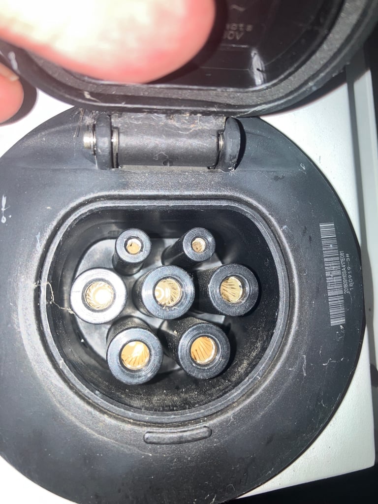 Growatt 7kWh EV car charger