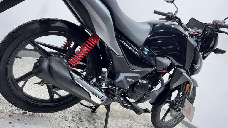Honda CB 2022 VERY CLEAN LOW MILEAGE 2K 125CC COMMUTER LEARNER BIKE